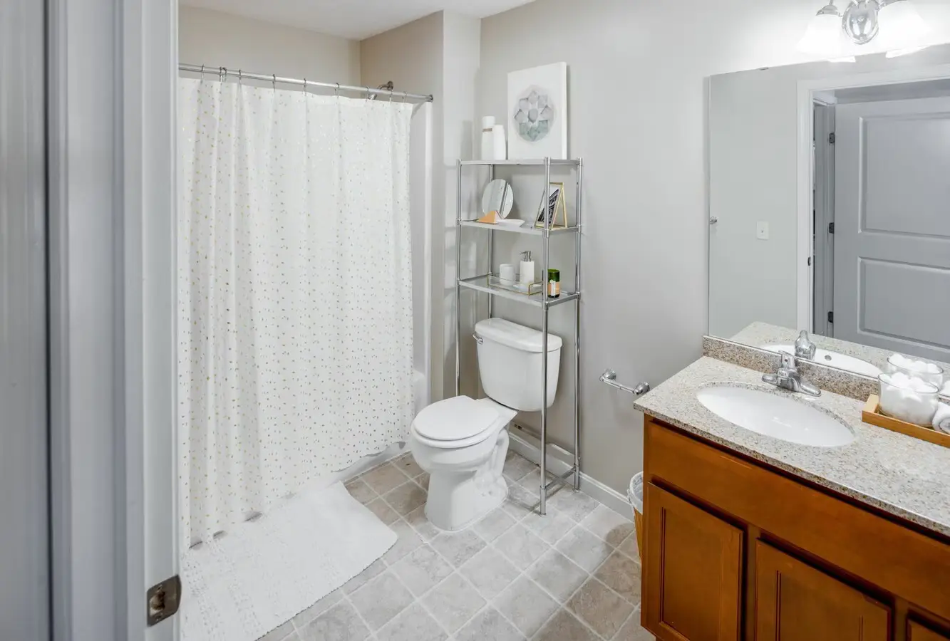Private bathroom at Campus Pointe Kent, Apartments close to Kent State University